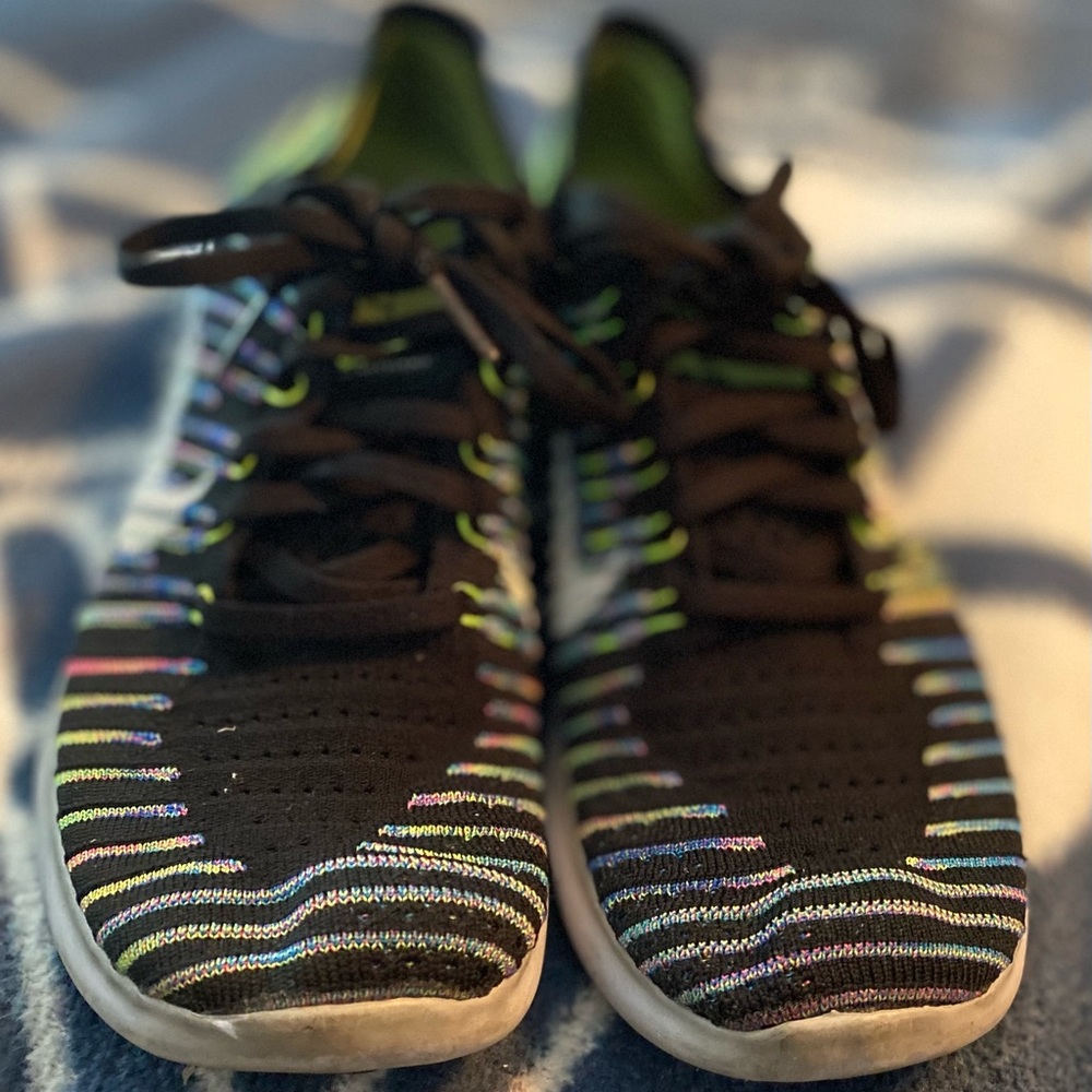 NIKE Run Natural women’s tennis shoes size 8.5 used